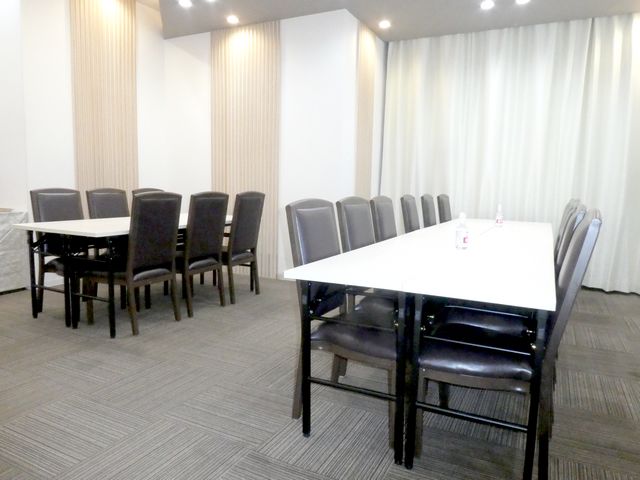 �Ƒ������ԃz�[�� ��H��